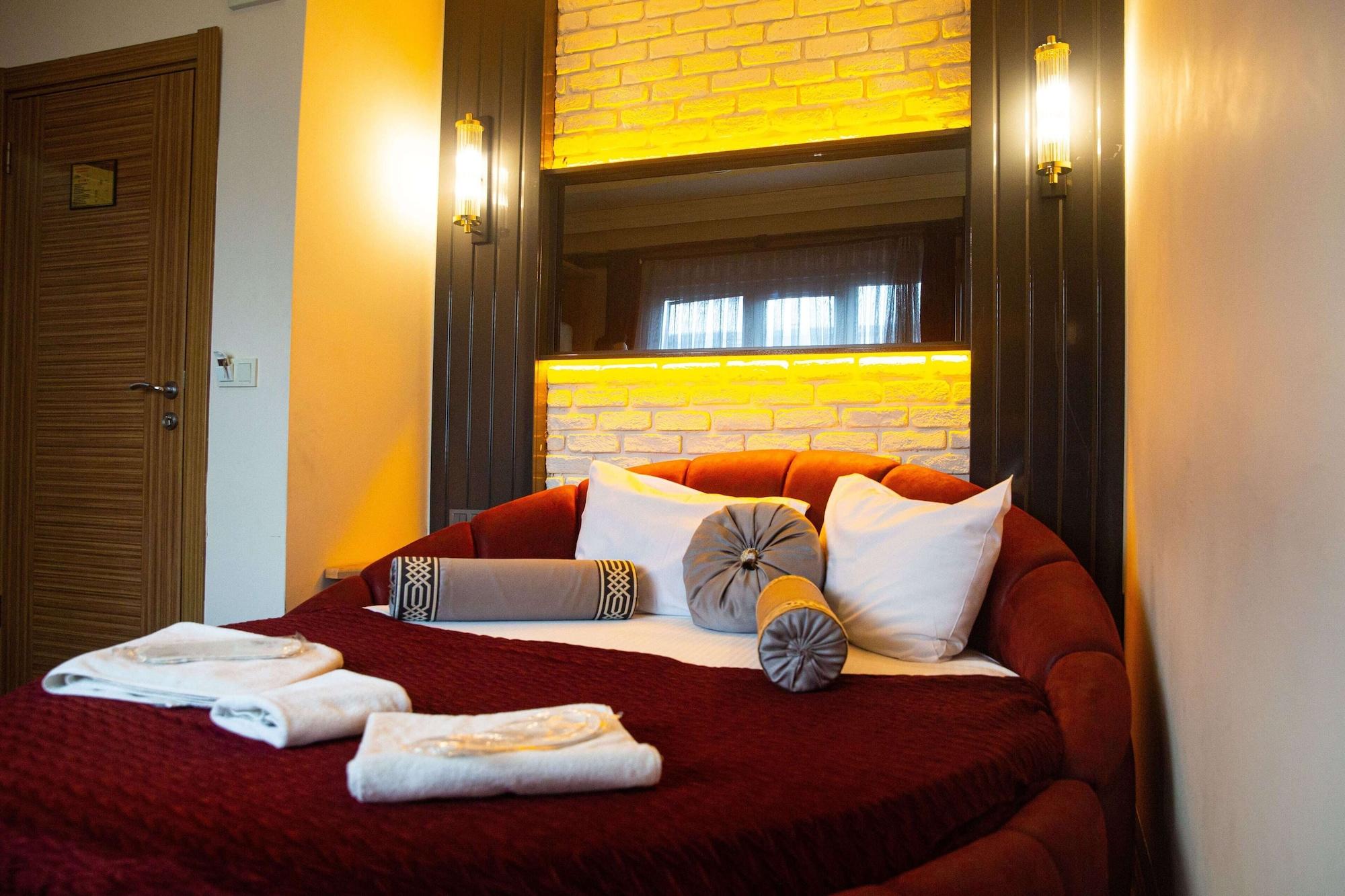 Emirtimes Hotel Kadikoey Istanbul Bagian luar foto
